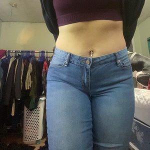 Light wash mom jeans